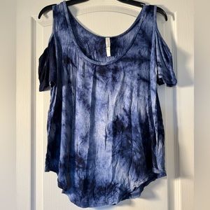 Love Charm Tie-die Shirt